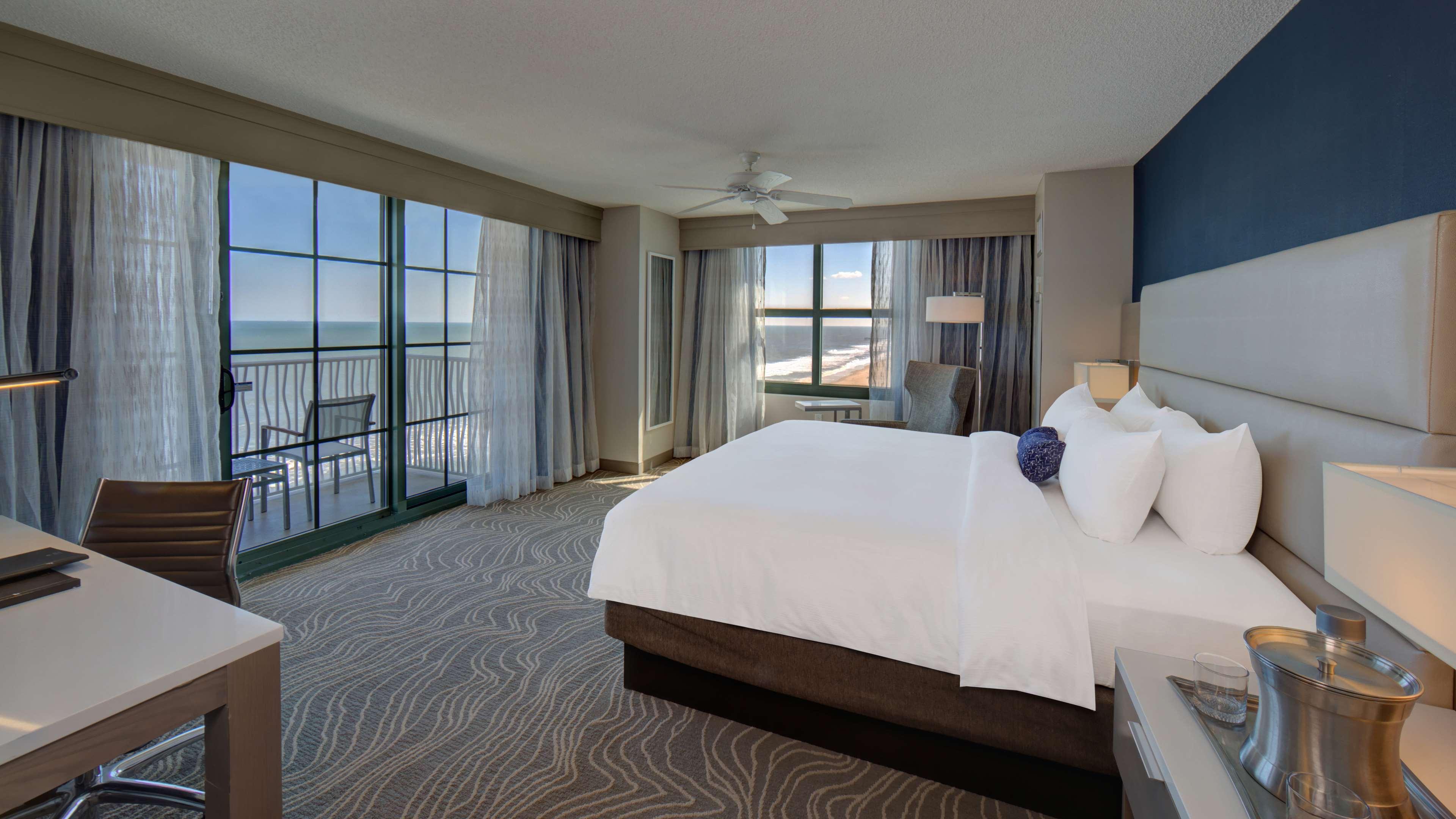 ROOM, KING BED, BEACH FRONT, BALCONY, CORNER