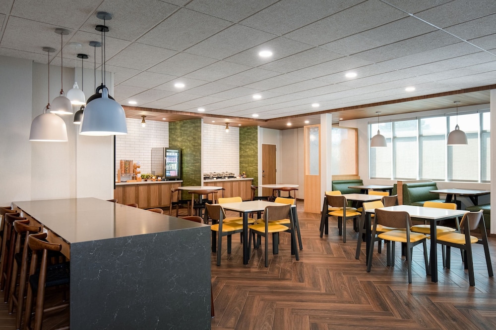 Fairfield Inn & Suites Omaha at MH Landing 28/39