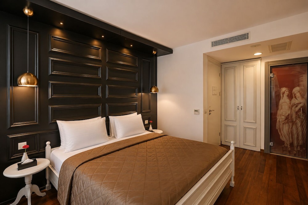 Senatus Hotel 18/50