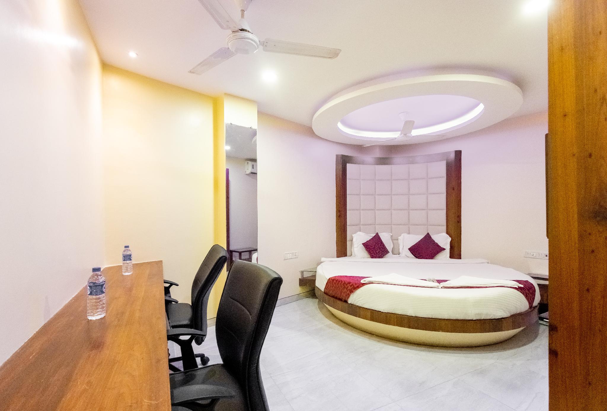 غرفة تنفيذية، Hotel Apex International 2/2