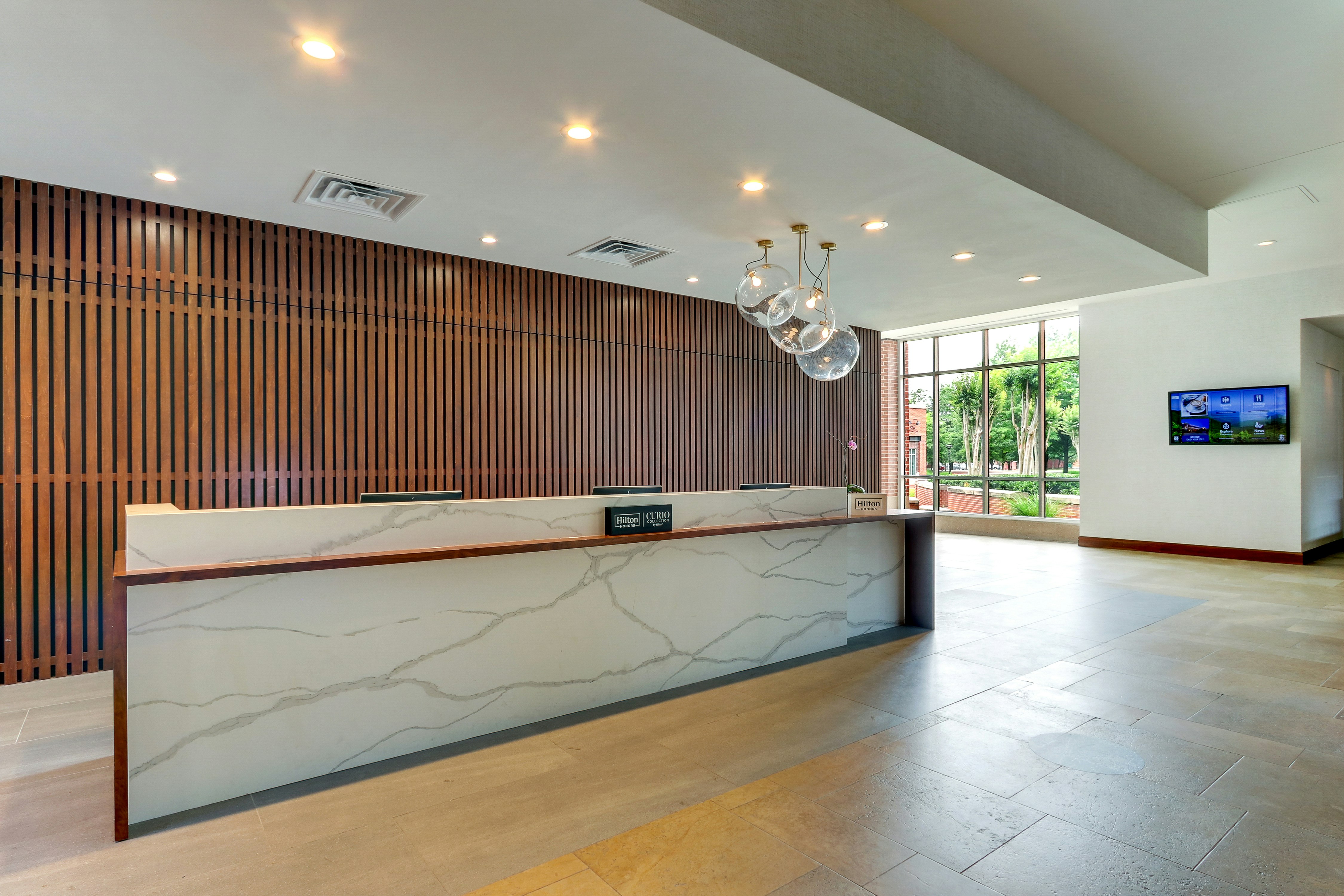 The Chattanoogan Hotel, Curio Collection by Hilton 9/73