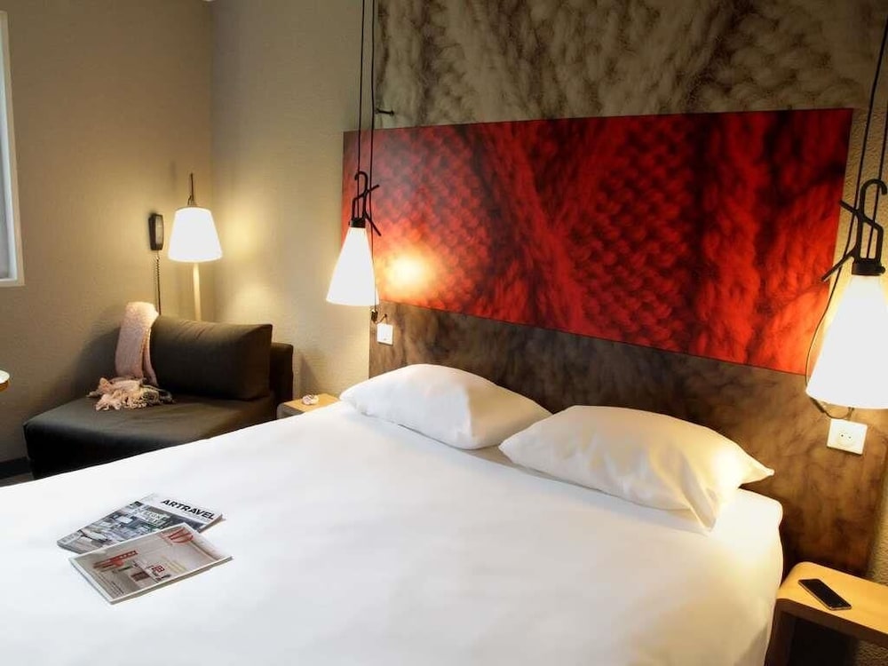 غرفة قياسية بسرير مزدوج مع أريكة، Ibis Quimper 2/6