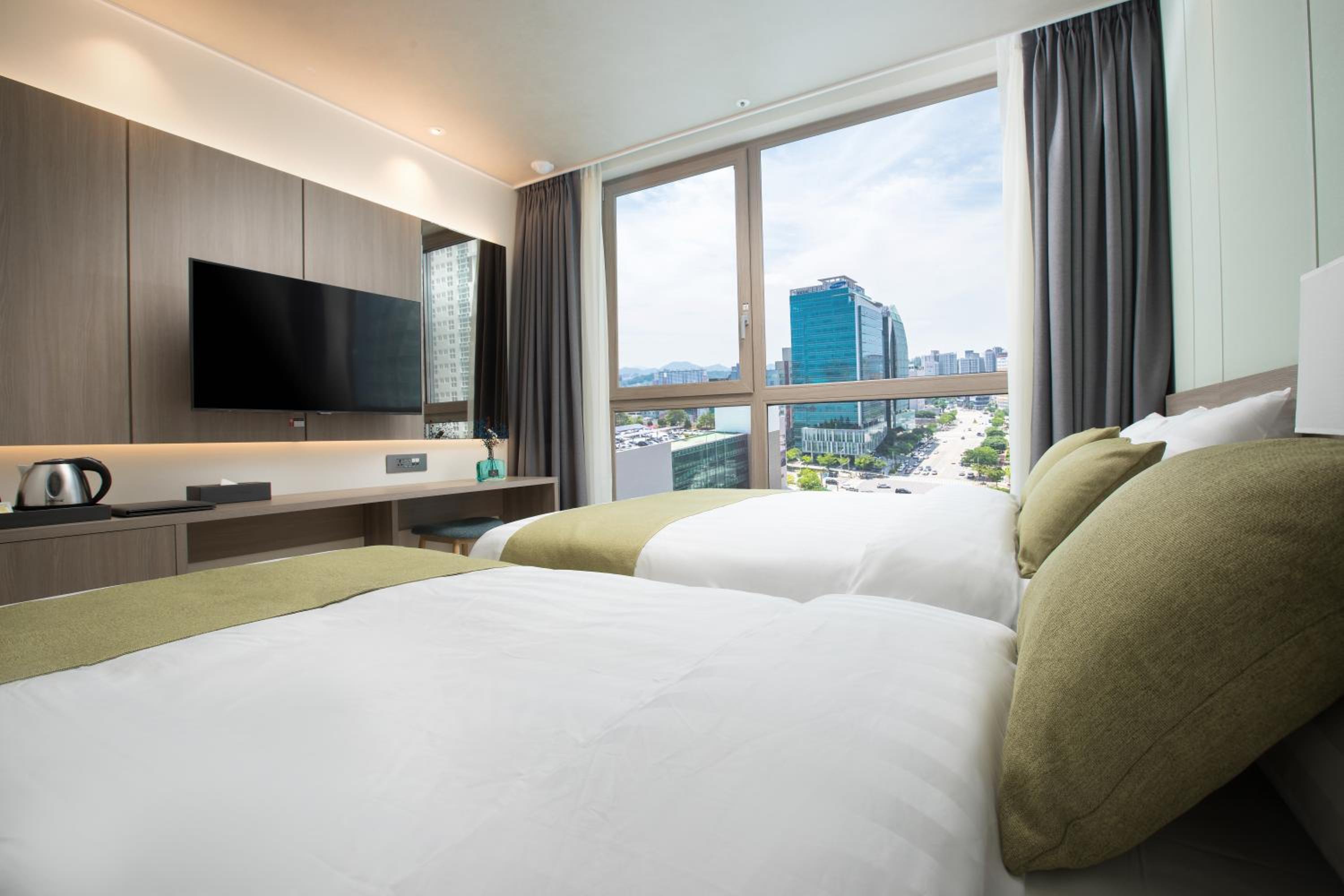 غرفة ديلوكس عائلية بسريرين منفصلين، Utop Boutique Hotel and Residence 2/4