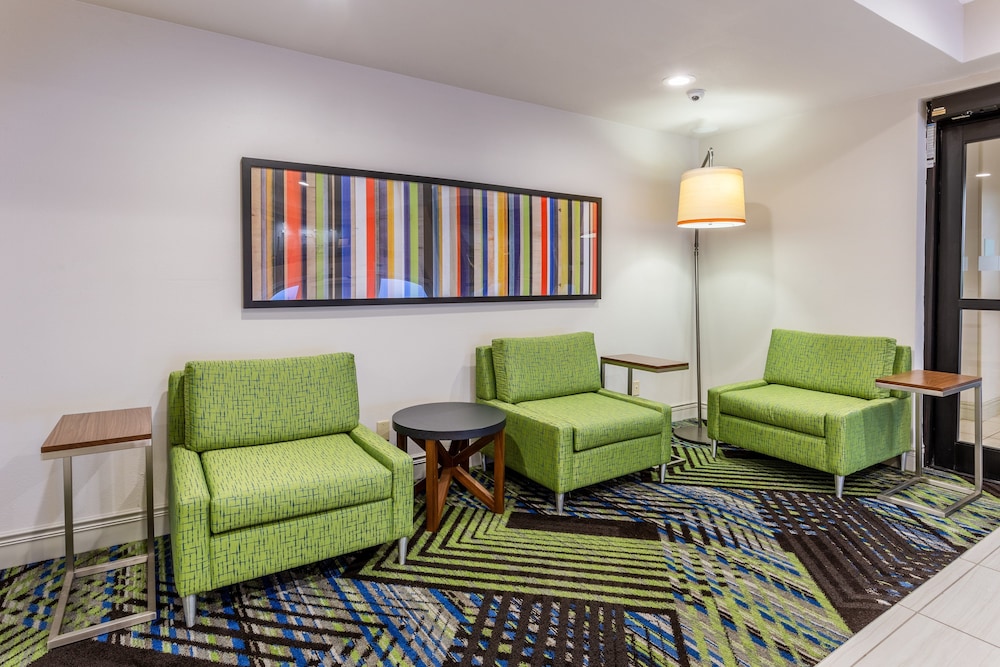 Holiday Inn Express Hotel & Suites O'fallon/Shiloh 34/52