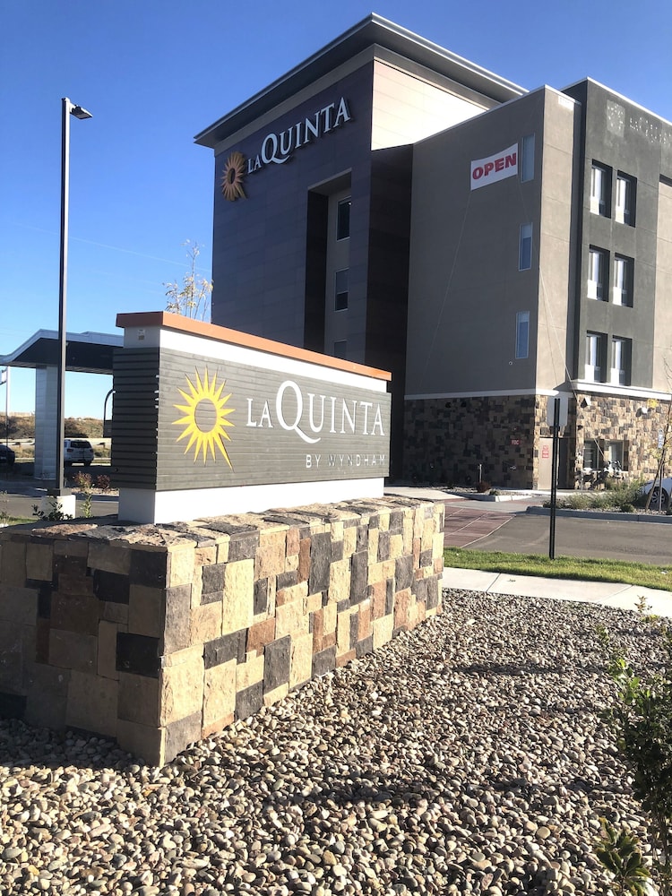 La Quinta Inn & Suites by Wyndham Denver Parker 45/50