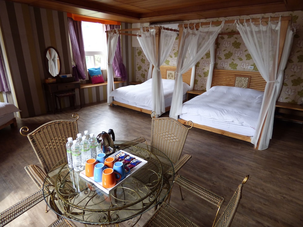 Owl Castle Bed and Breakfast 22/31