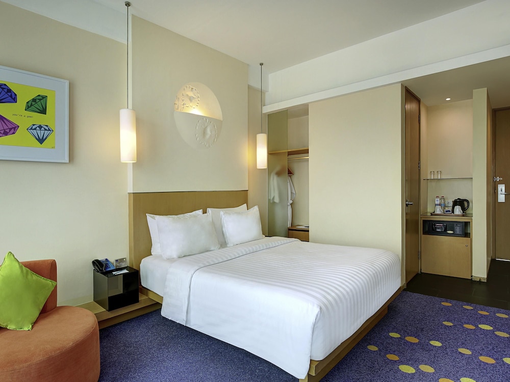 NOVOTEL BANDUNG 23/73