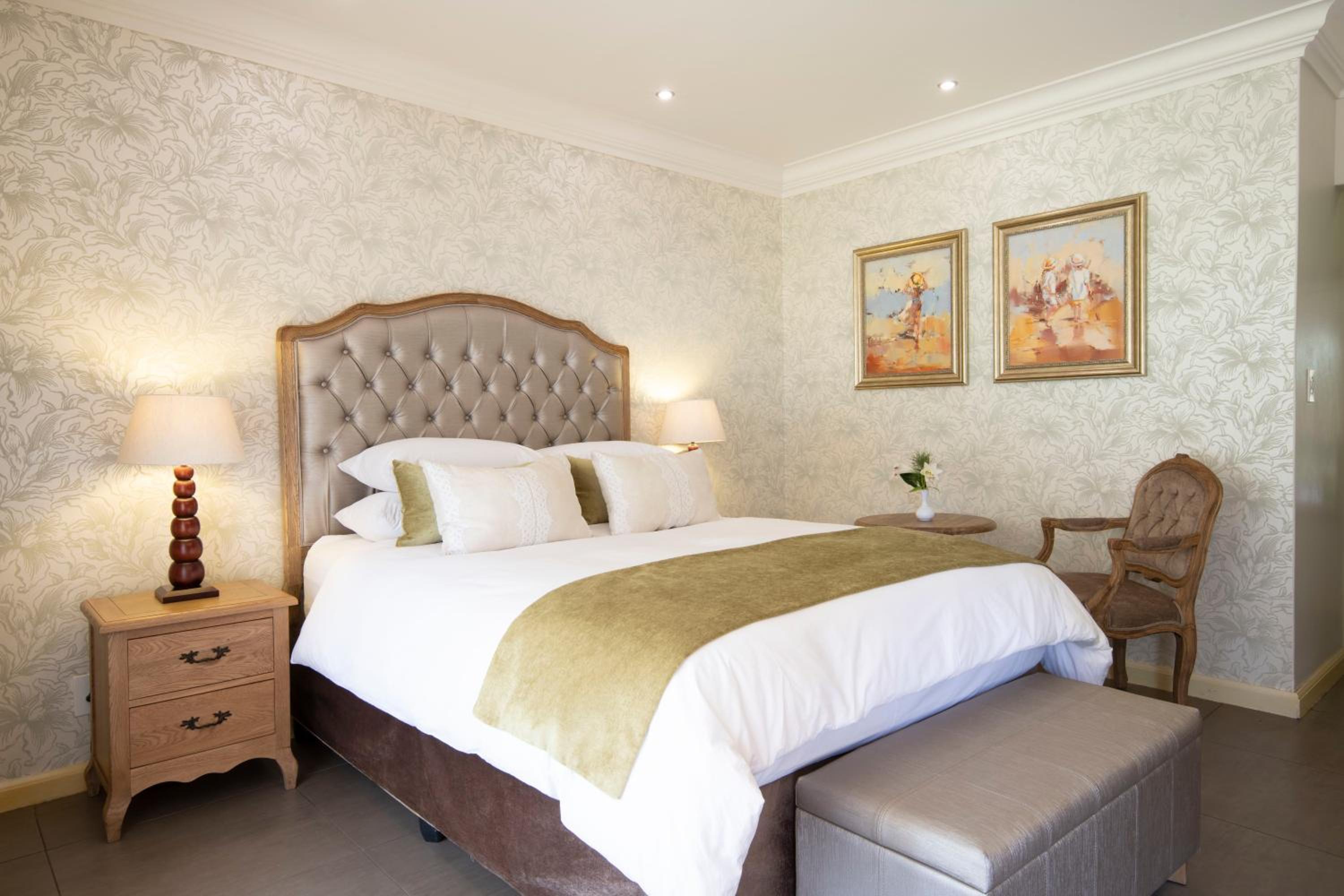 THREE RIVERS LODGE & VILLA ANNA SOPHIA 17/50