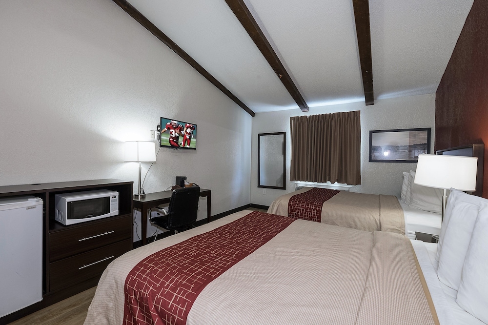 Red Roof Inn Lancaster Strasburg 7/21