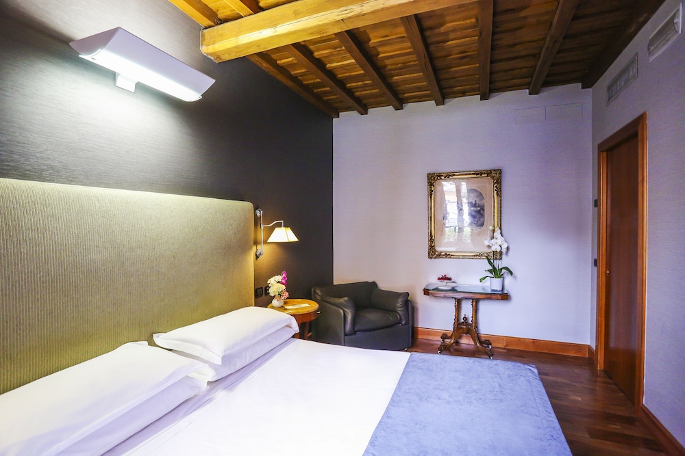 Hotel Valadier 24/72