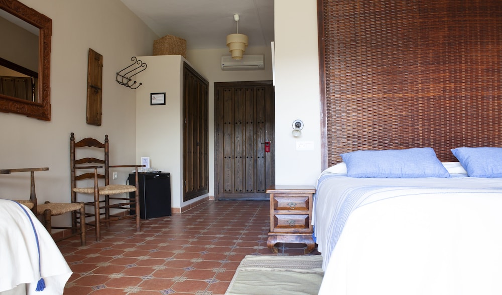 CORTIJO DE SALIA 8/32