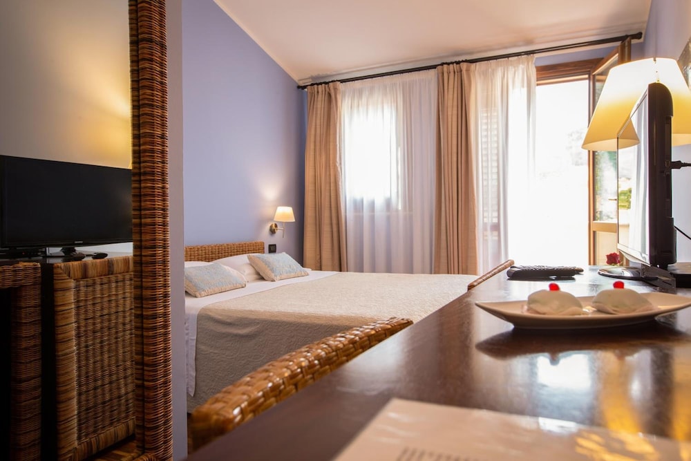 Cetarium Hotel 24/63