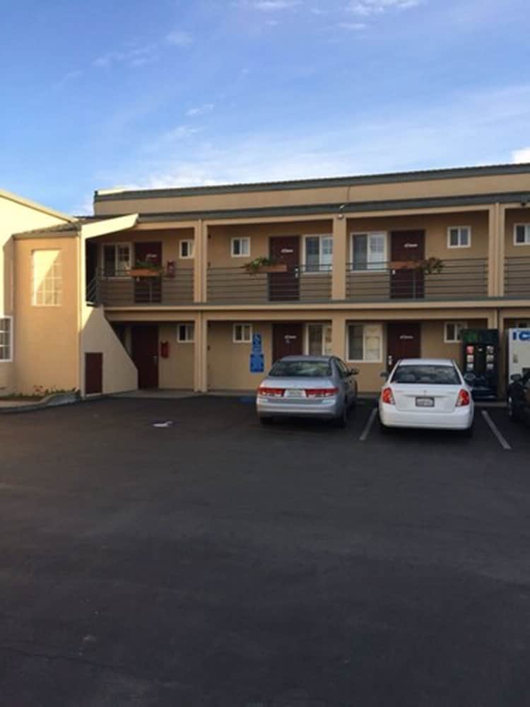 Americas Best Value Inn Seaside South 28/34