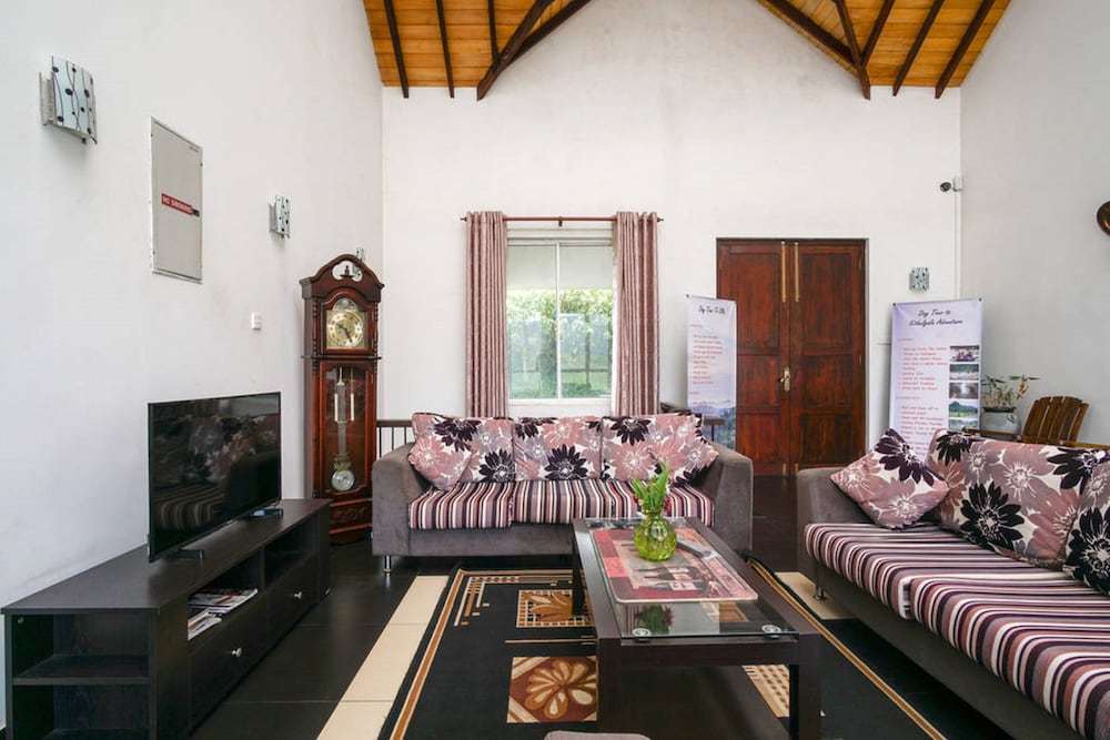 Lake View Comfort Bungalow 17/30