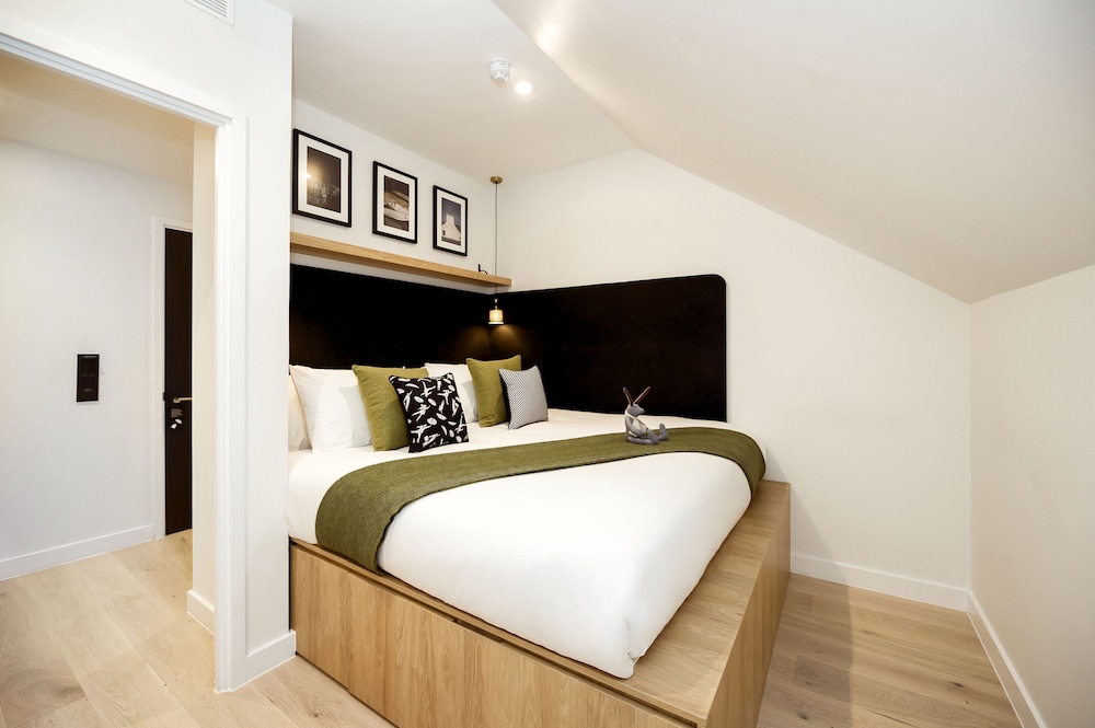 1 BEDROOM, WILDE, TWIN BEDS
