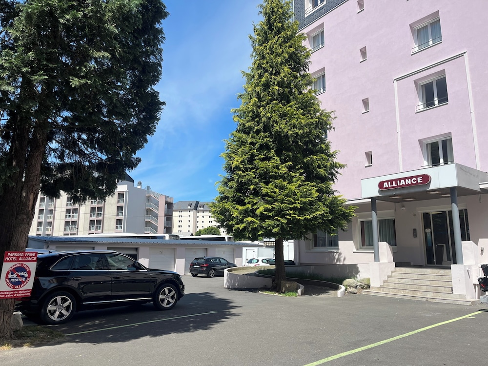 HOTEL ALLIANCE LOURDES 50/63