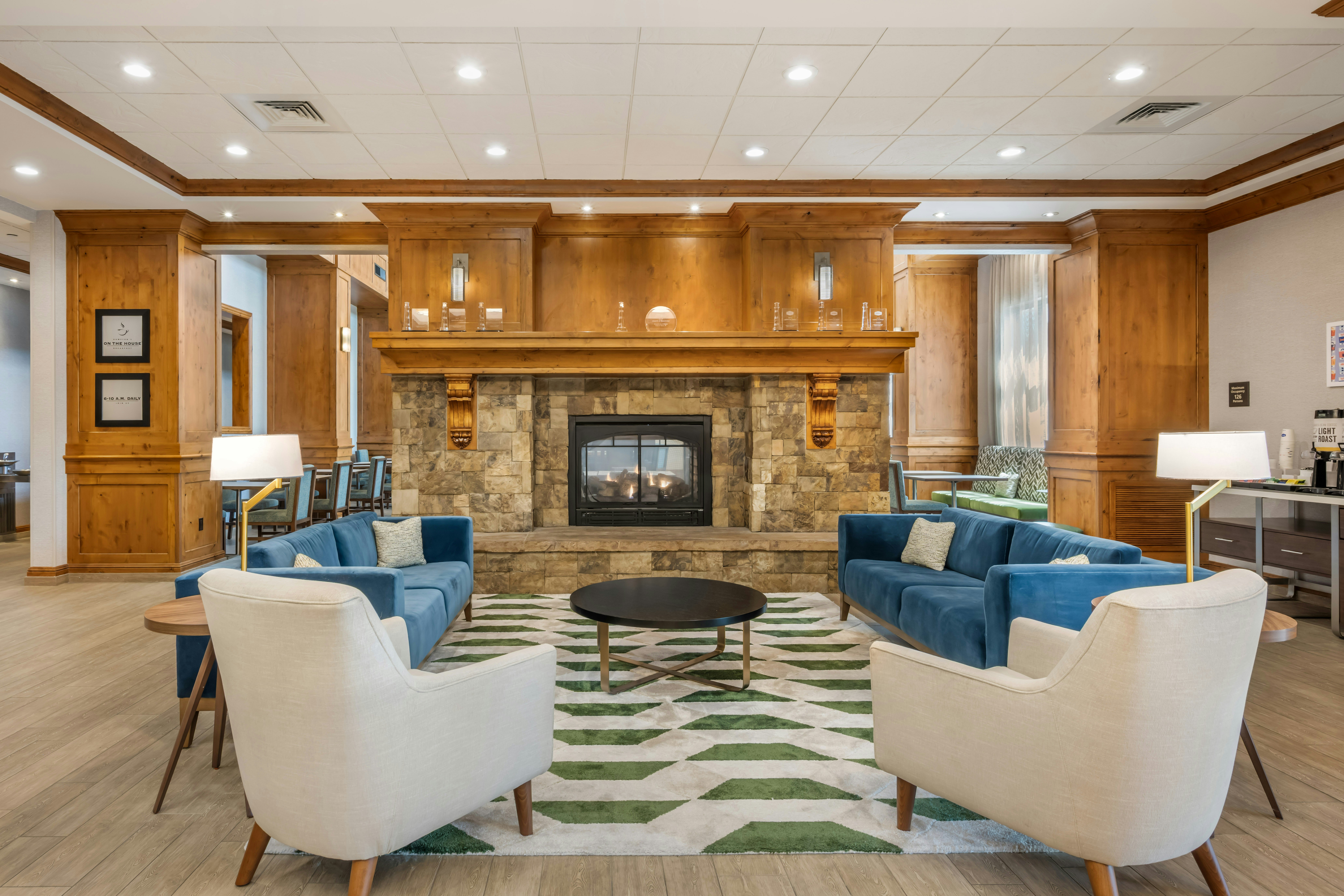 Hampton Inn and Suites Coeur D Alene 28/45