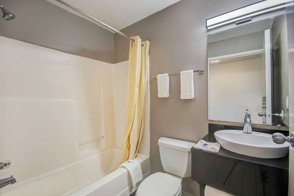 Studio 6 Extended Stay - Ocean Springs, MS 49/53