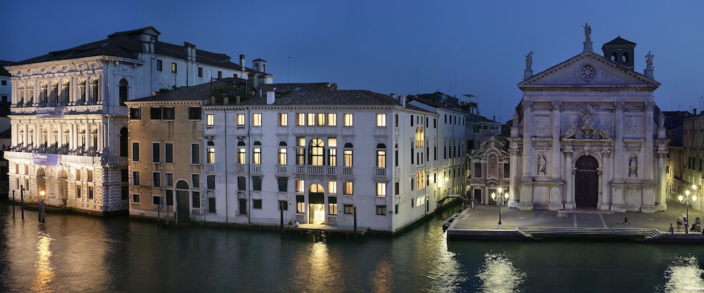 PALAZZO GIOVANELLI - GRAN CANAL 65/75