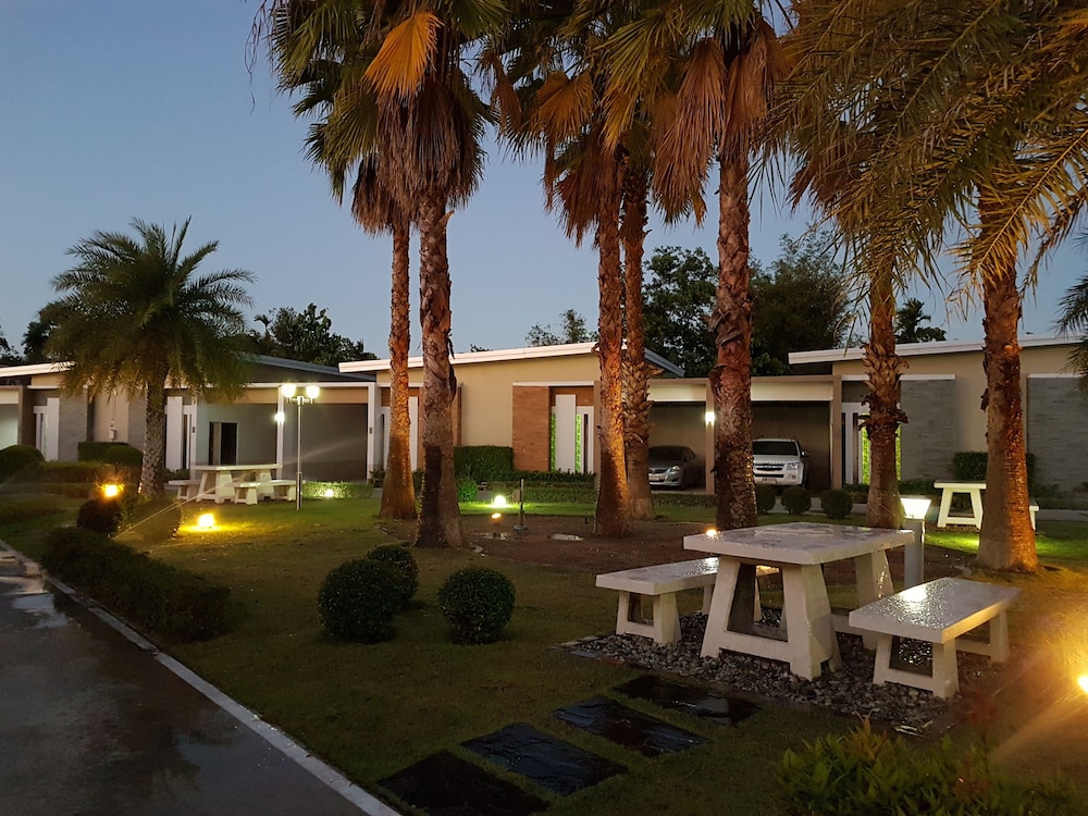 Smile Resort Thungsong 38/46