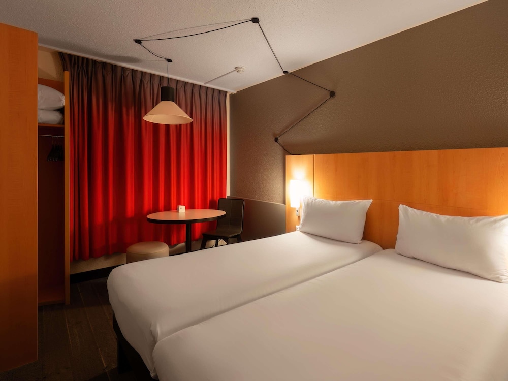 Ibis Cergy Pontoise Le Port 20/67