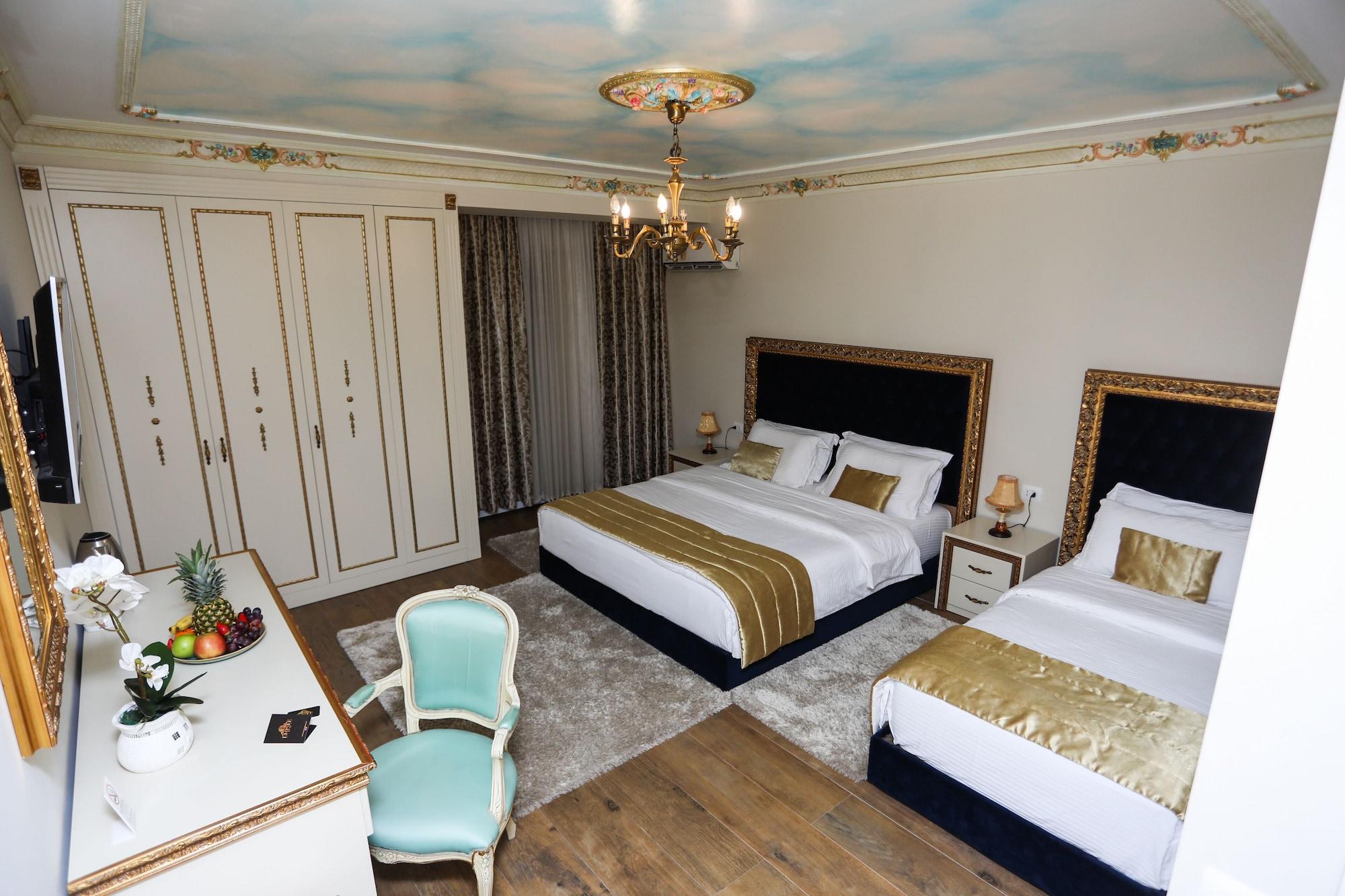 Empire Hotel 20/50
