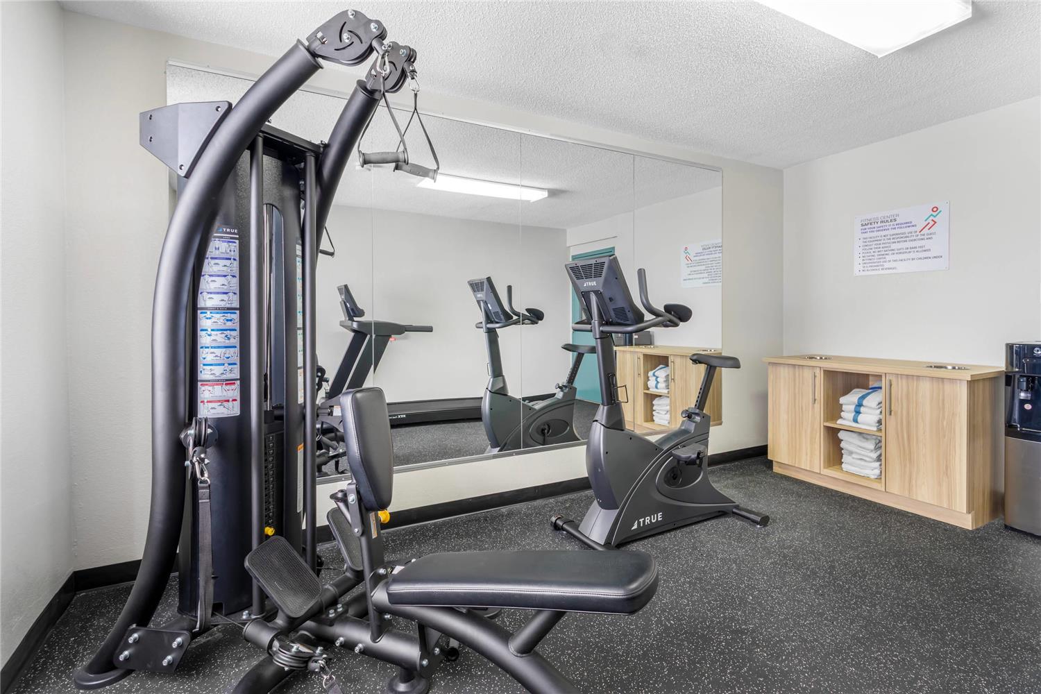 Quality Inn & Suites Knoxville West Cedar Bluff 9/18