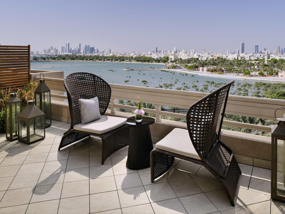 MOVENPICK HOTEL BAHRAIN 6/72