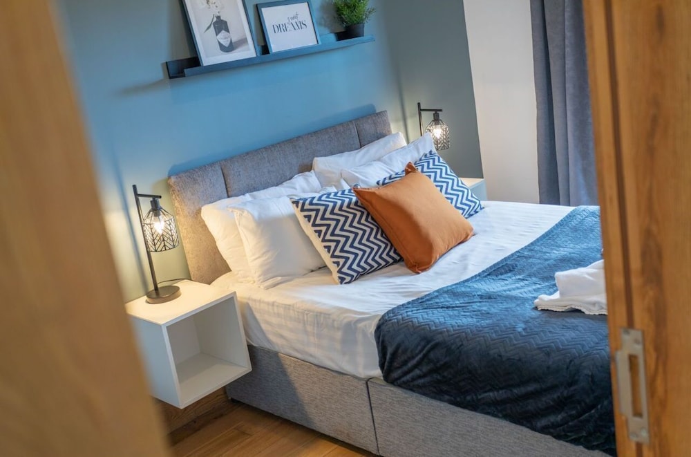 Eden Apartments Belfast 16/50