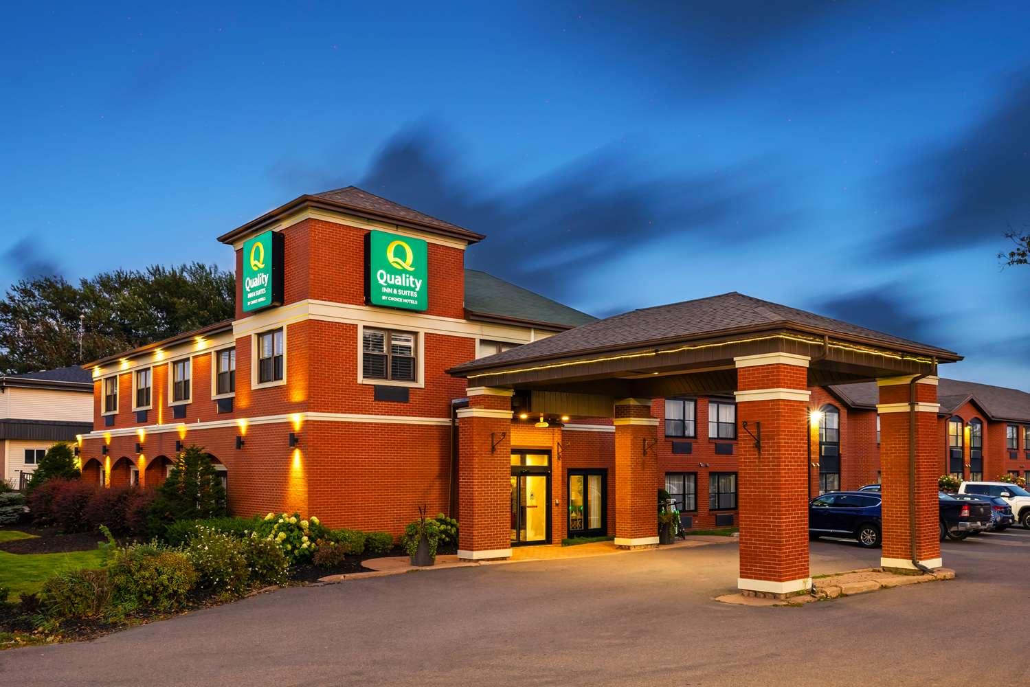 Quality Inn & Suites Garden Of The Gulf 2/46