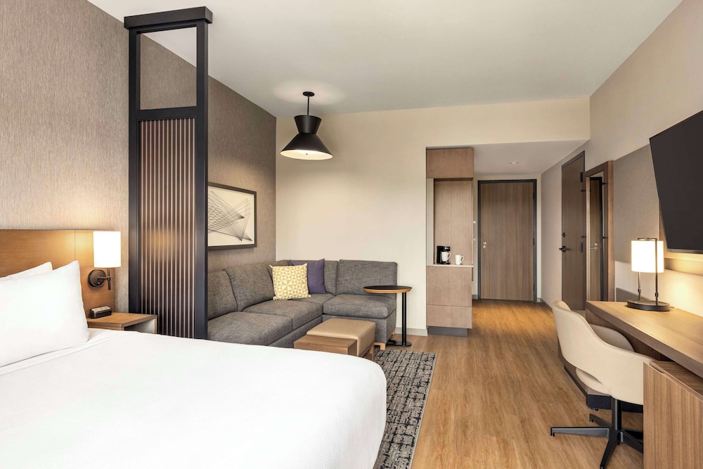 Hyatt Place Columbus/Polaris 7/37