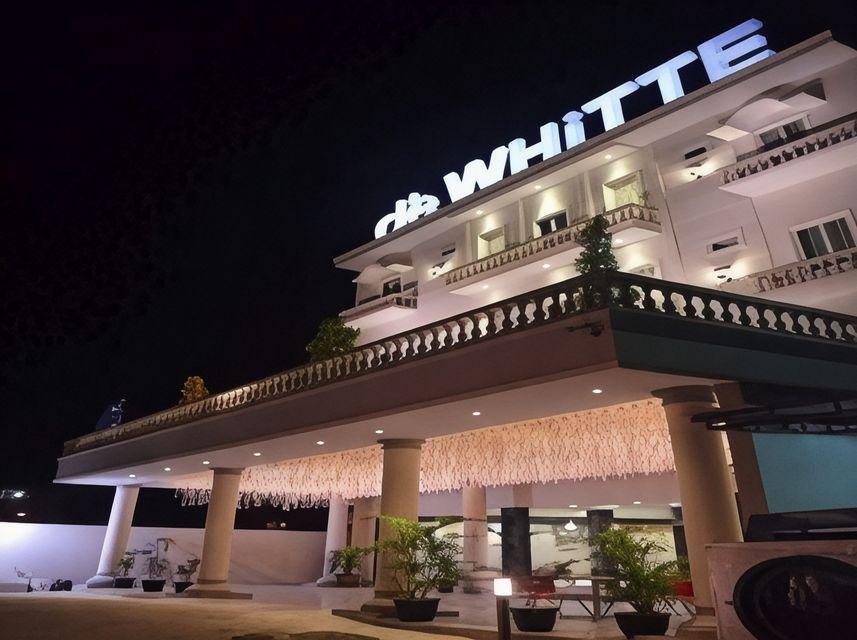 d'eWHiTTE Hotel 2/31