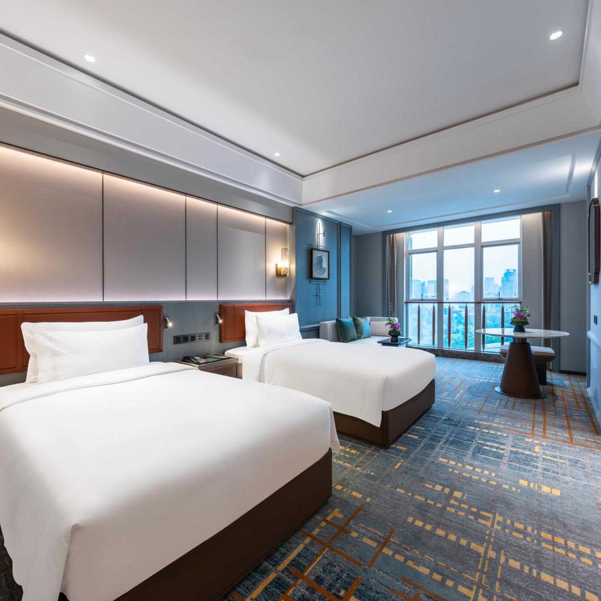 Room, Twin Beds, City View, Building a