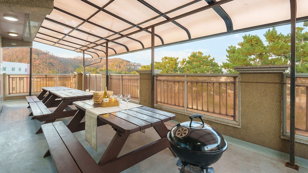 Gyeongju Gampo Beach Castle Pension 26/50