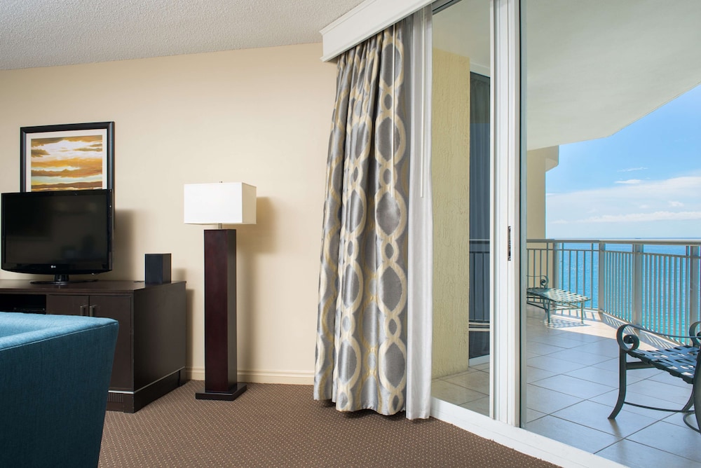 Doubletree By Hilton Ocean Point Resort – North Miami Beach 23/68