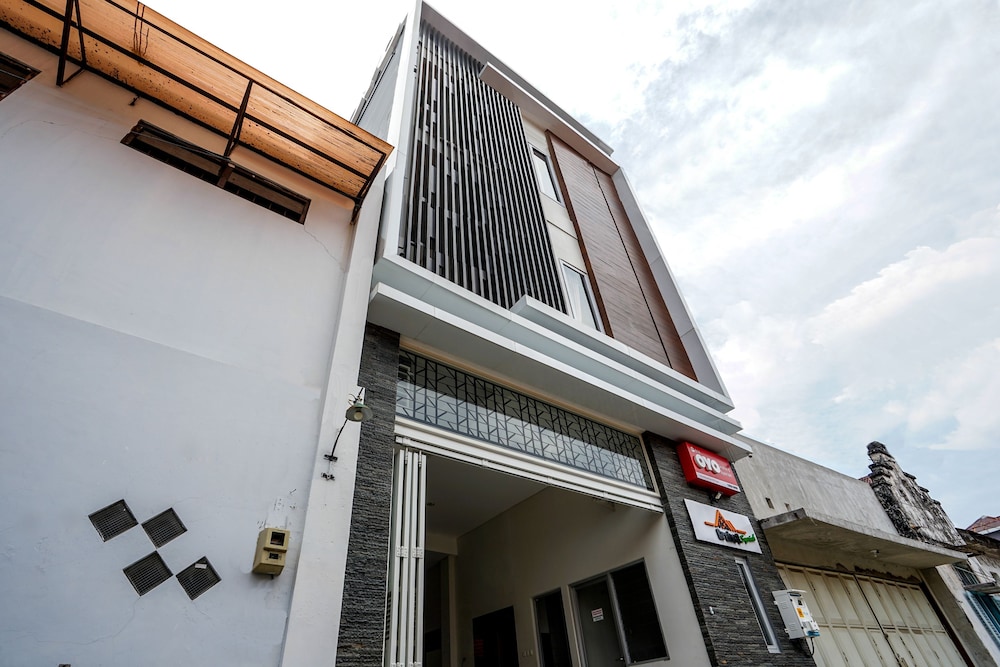 OYO 614 Graha 8 Syariah 2/36