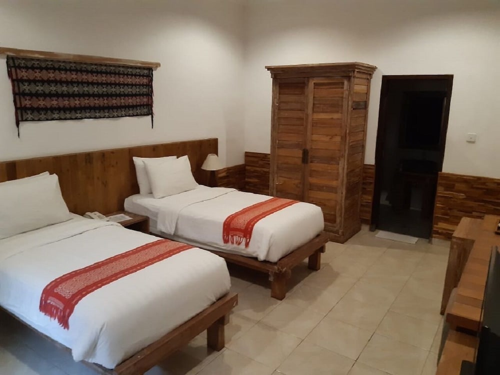 Mina Pelasa Hotel and Resto 38/61