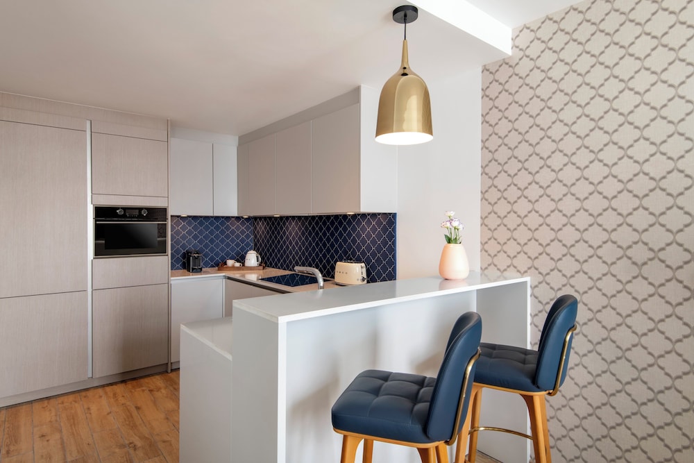 Abesq Doha Hotel & Residences 7/61