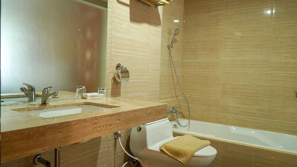 Lombok Vaganza Hotel & Convention 33/38