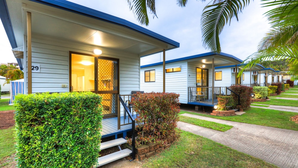 Alex Beach Cabins and Tourist Park 43/50