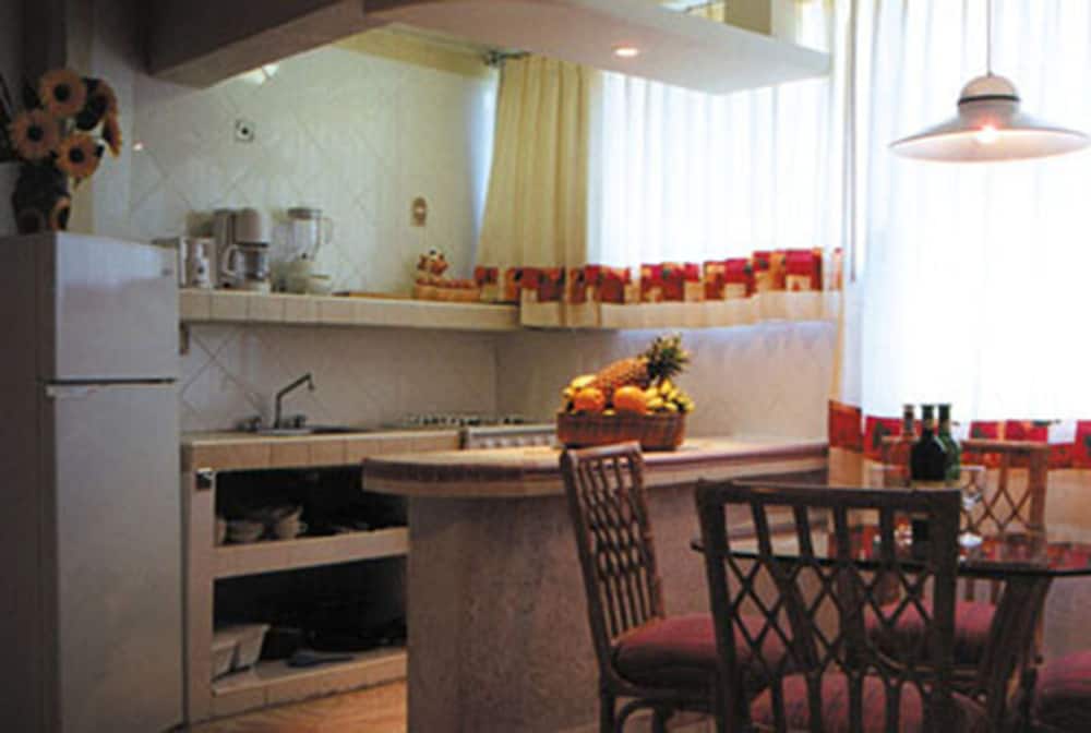 Hotel Suites Jazmin Acapulco 42/50
