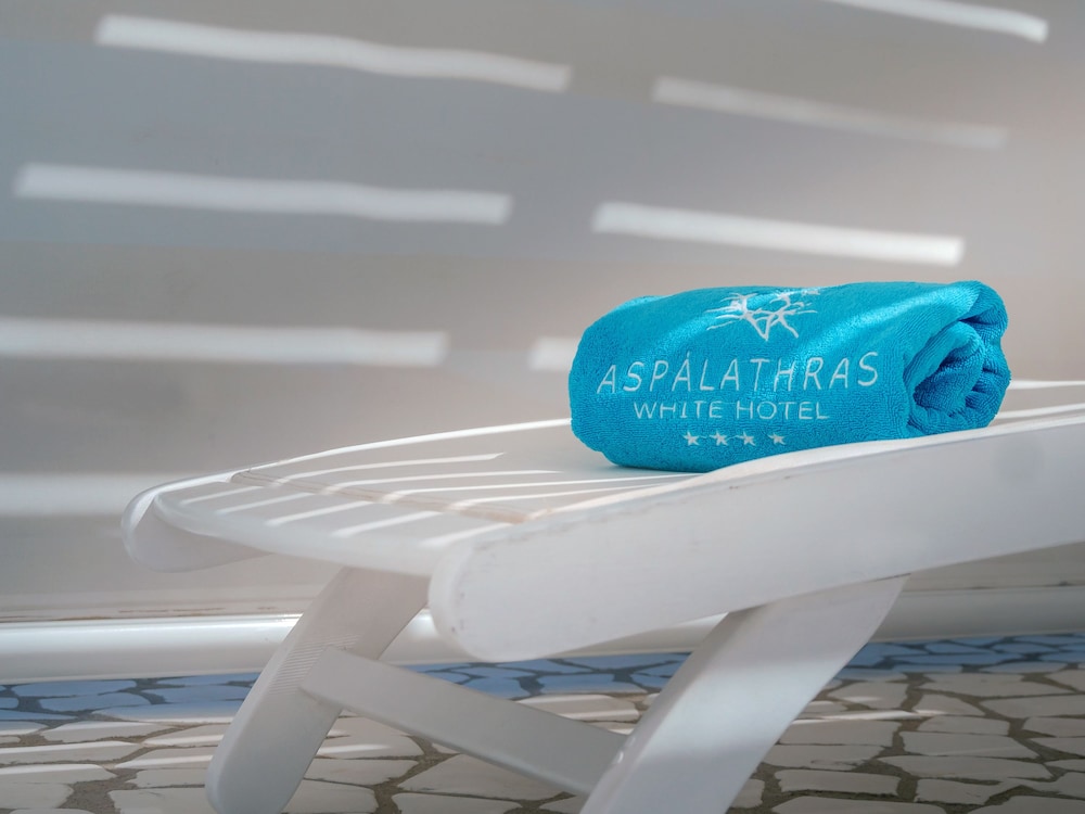 ASPALATHRAS WHITE HOTEL 15/50