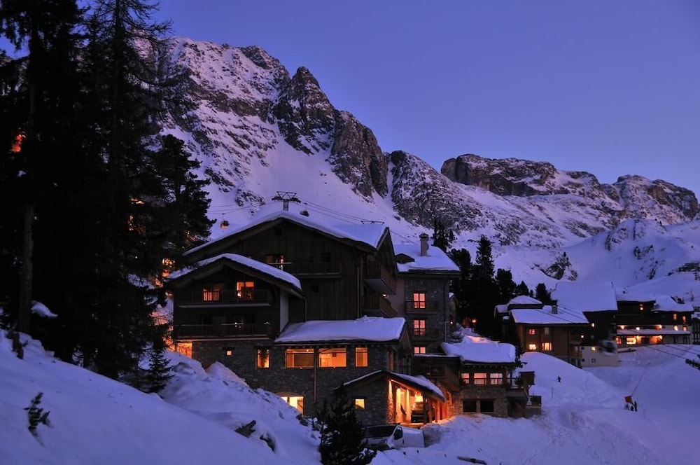 Hotel Carlina Belle Plagne 11/89
