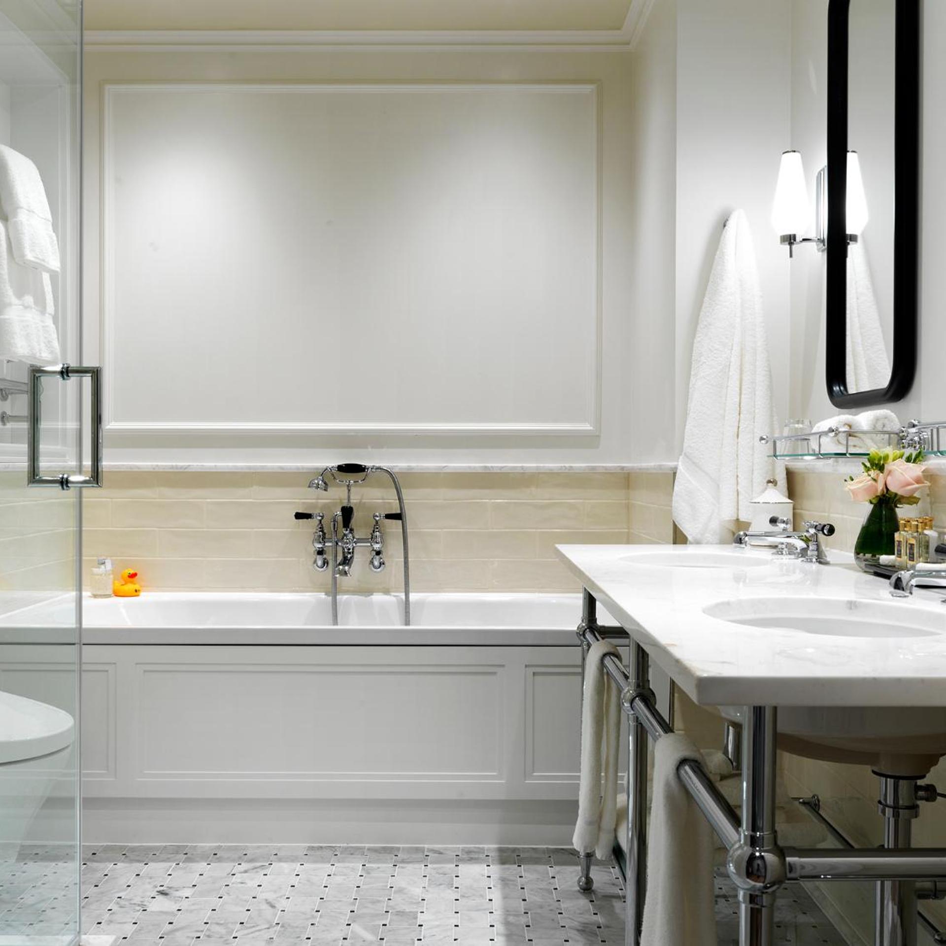 Junior Suite, Deluxe