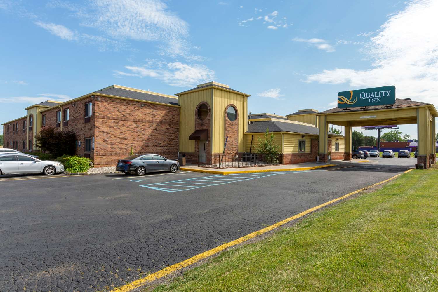 Quality Inn Alexis Rd 10/13