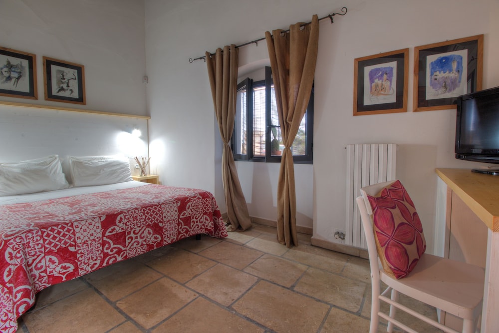 Tenuta Margherita 16/48
