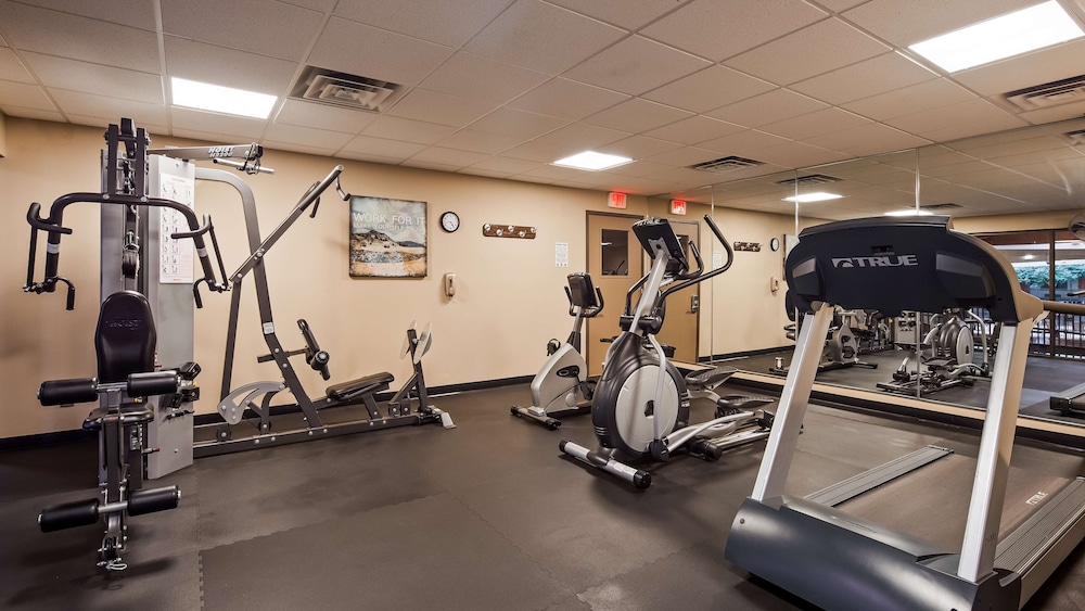 Best Western Plus Raton Hotel 32/43
