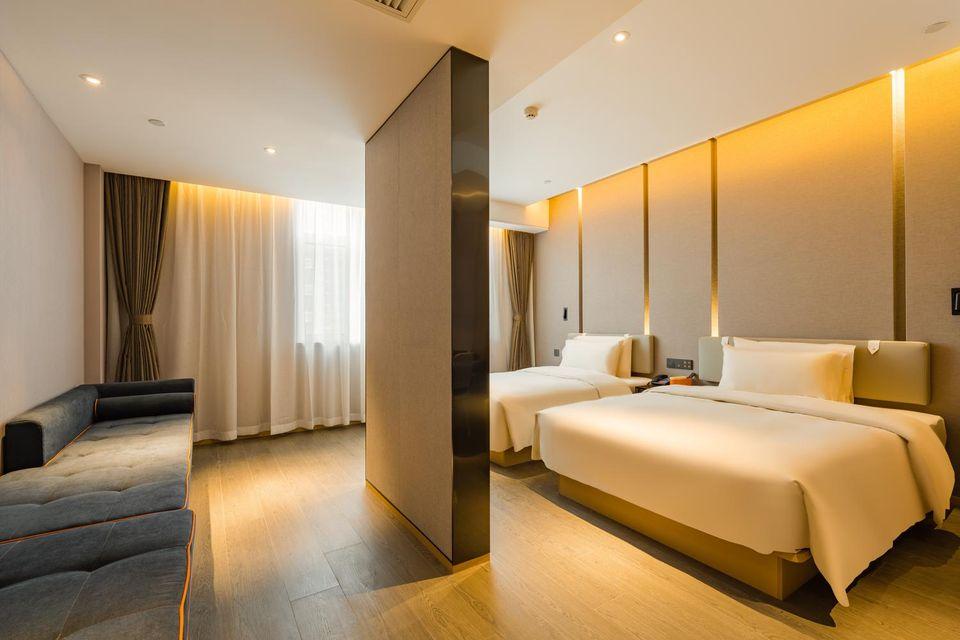 Elegant, Family, 1 Double and 1 Single Bed