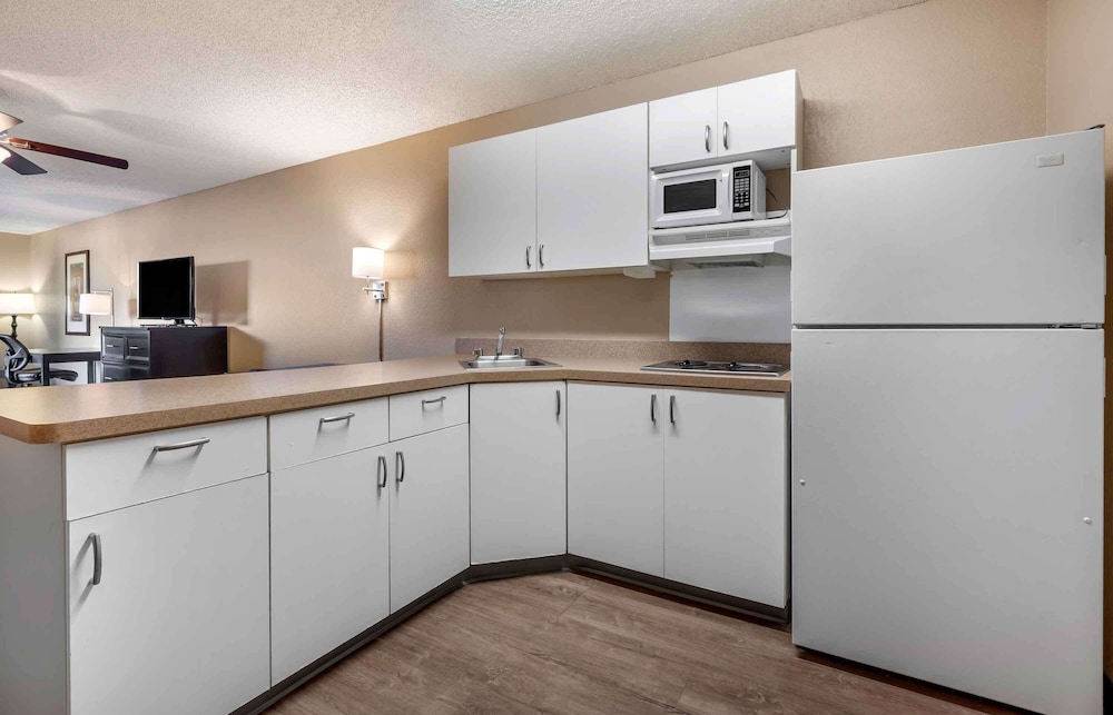 Extended Stay America Sacramento - Roseville 8/52