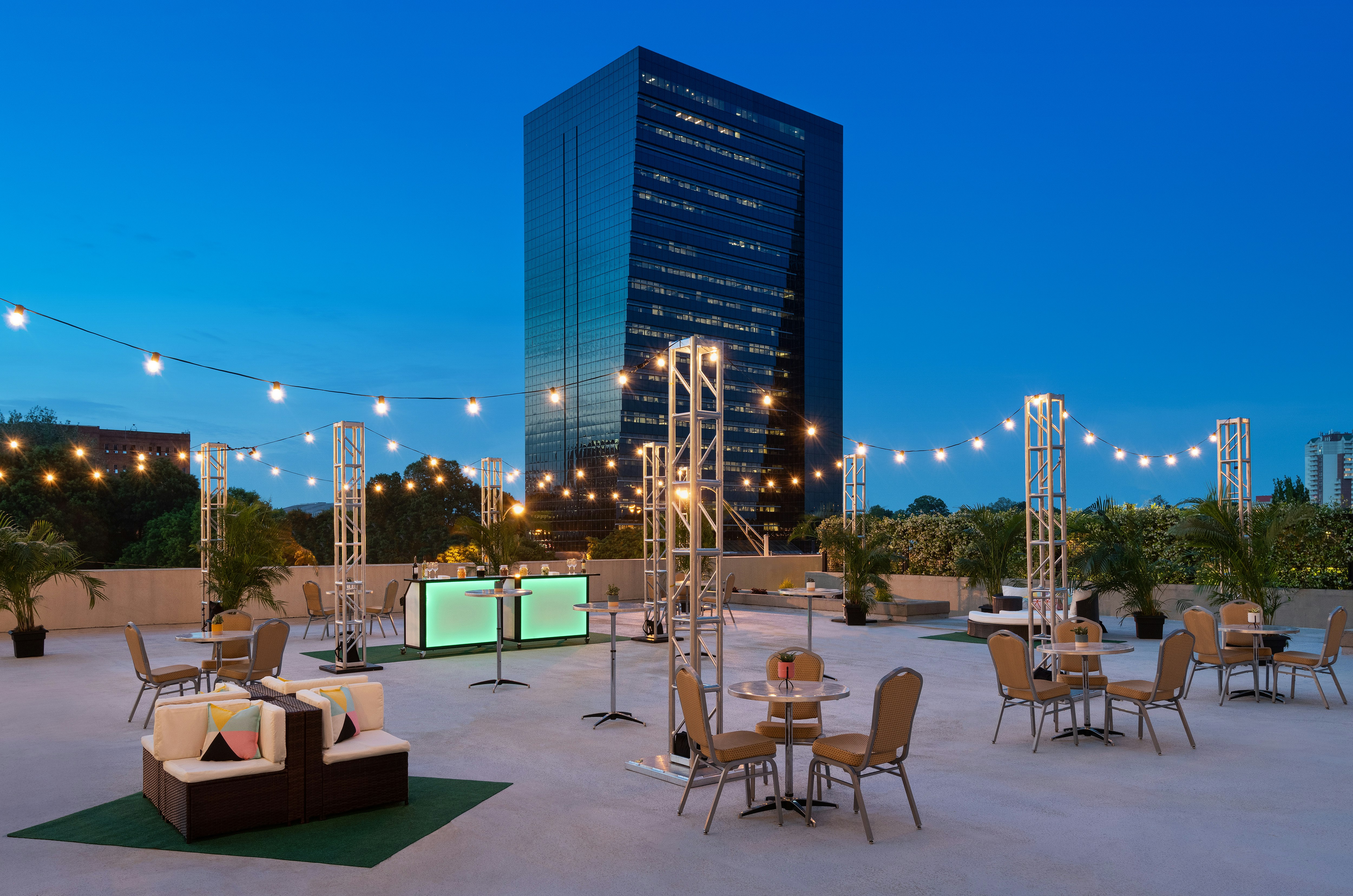 Hilton Atlanta Hotel 68/72